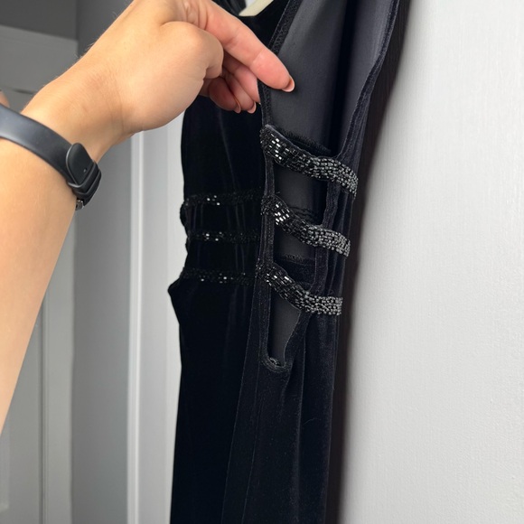 Vintage Marina Elegant Black Sleeveless Velvet Formal Beaded Dress Size 8 - Picture 3 of 11